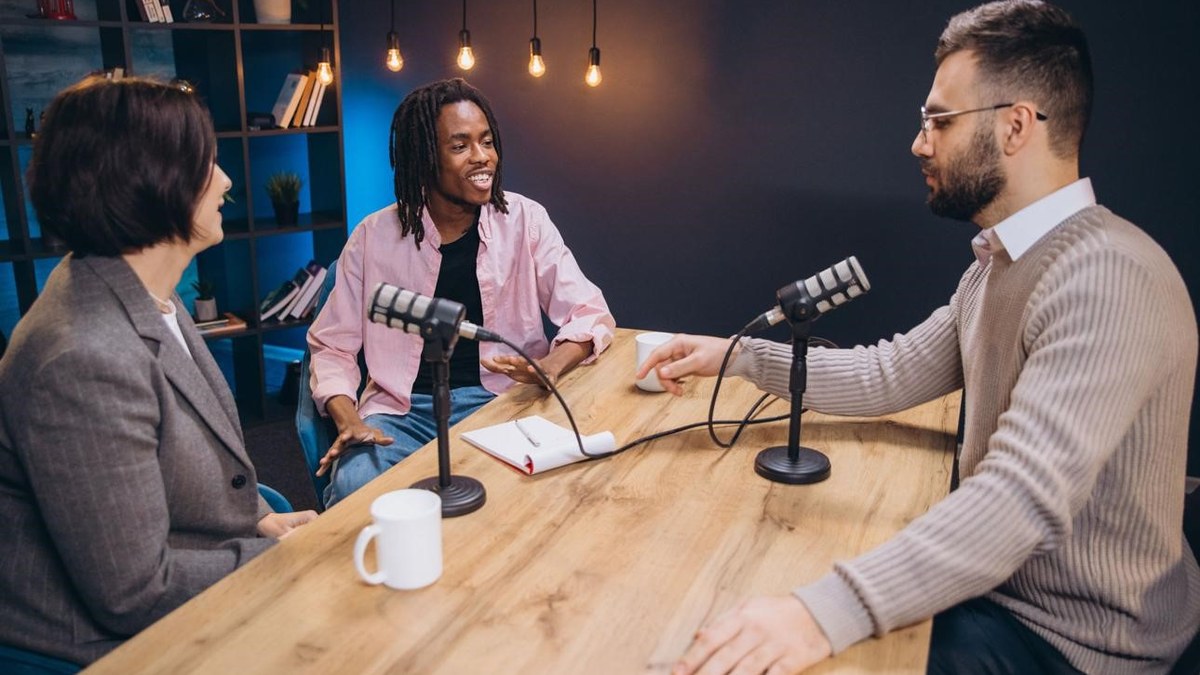 The Investopedia Express Episode 292 Apple AI Future Podcast - Neotheta Newsletter May 1 2026